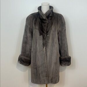 D. Kindy & Sons Limited Furriers Vinatge Mink Coat